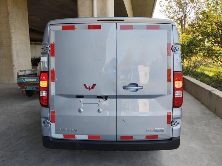 Wuling 2025 310KM photo 3
