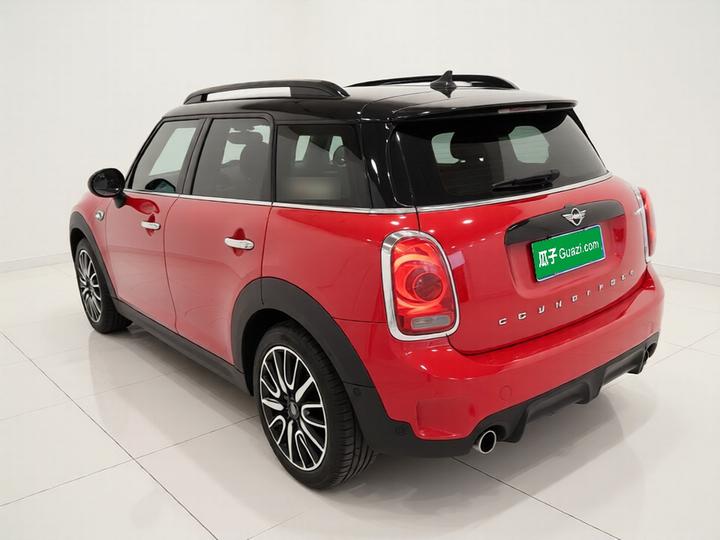 2017 1.5T COOPER ALL4 photo 4