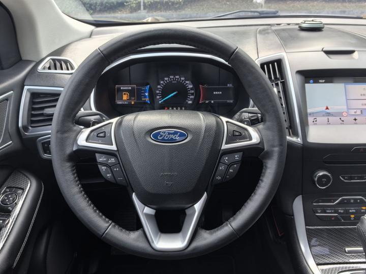 Edge 2016 EcoBoost 245 AWD 7-Seater photo 3