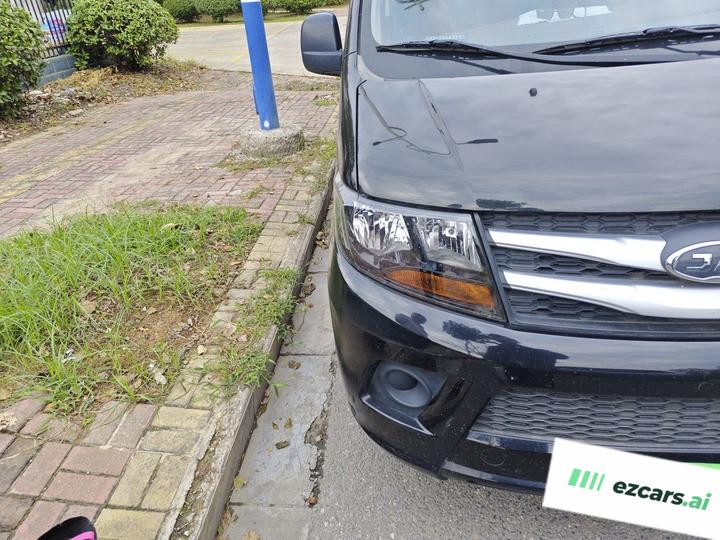 Refine M3 2019 PLUS 1.8L Luxury photo 7
