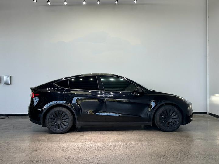 Model Y 2022 RWD photo 4