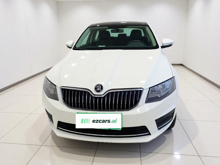 Octavia 2017 1.6L AT photo 2