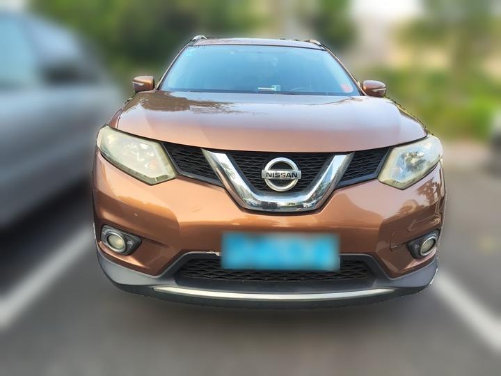 X-Trail 2014 2.0L CVT Comfort 2WD photo 2