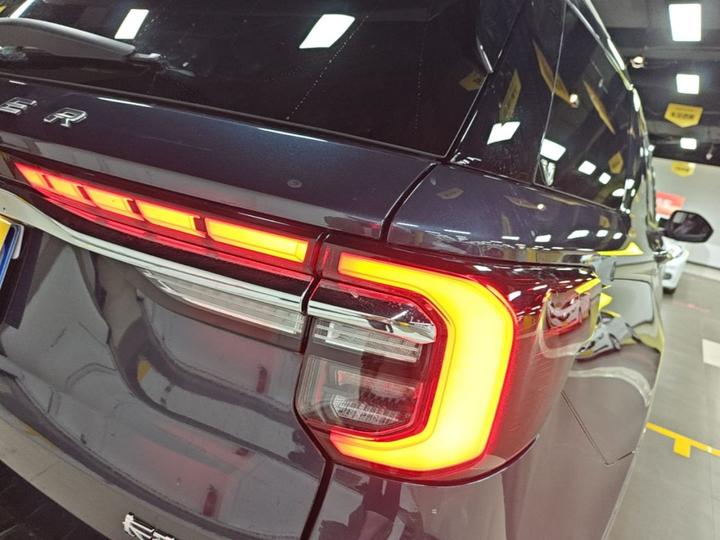 Explorer 2023 EcoBoost 285 AWD Titanium 7-Seater photo 7