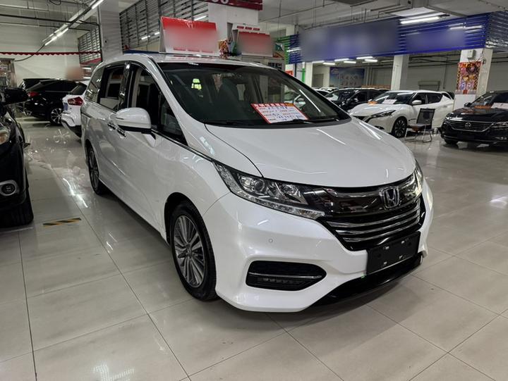 Odyssey 2018 2.4L Luxury photo 3