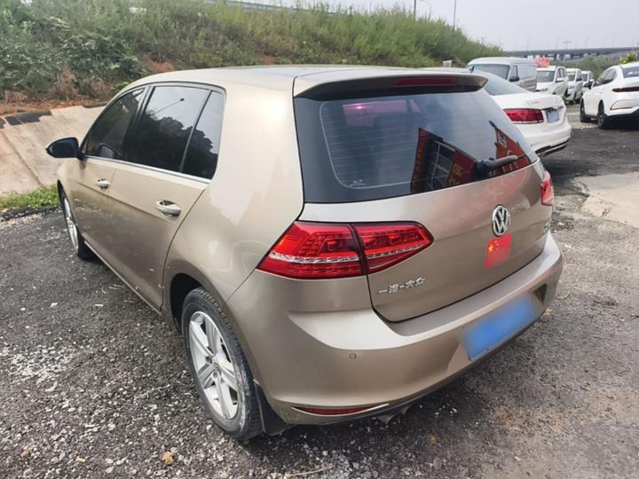 Golf 2016 230TSI AT Comfort photo 4