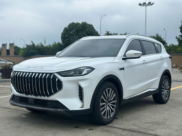 X70 PLUS 2025 Champion 1.5T DCTMAX+ 5-Seater