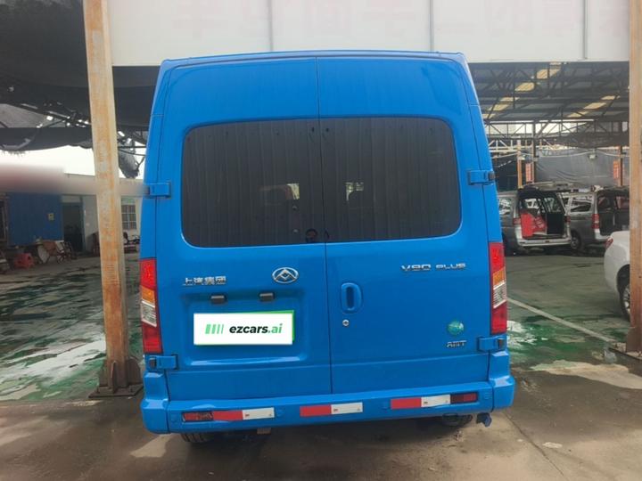 MAXUS V80 2023 2.0T PLUS AMT Van Long Wheelbase 3-Seater photo 3