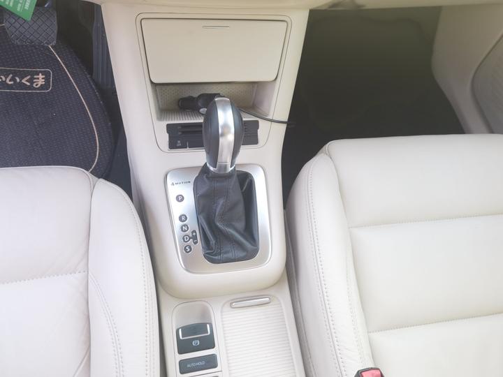 Tiguan 2012 1.8TSI AT AWD photo 6