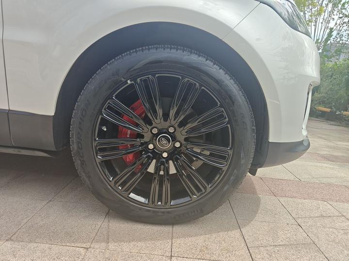 Range Rover Sport 2020 3.0 L6 SE photo 8