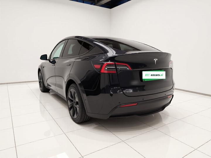 Model Y 2023 RWD photo 4