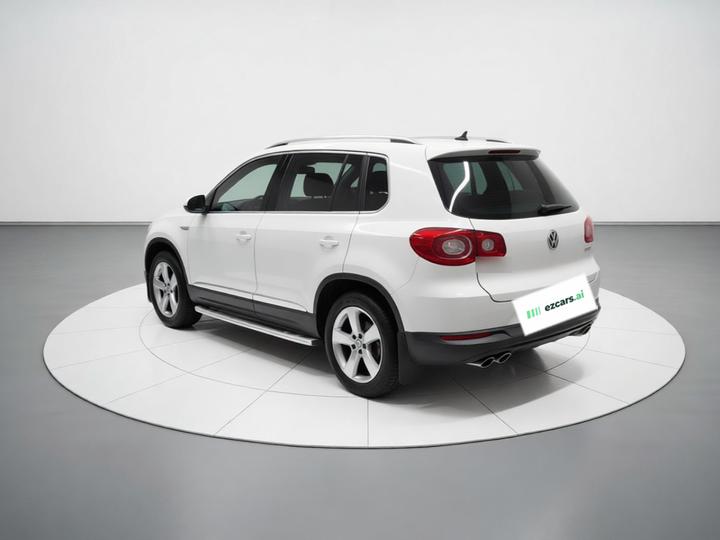 Tiguan 2012 2.0TSI AT AWD photo 4