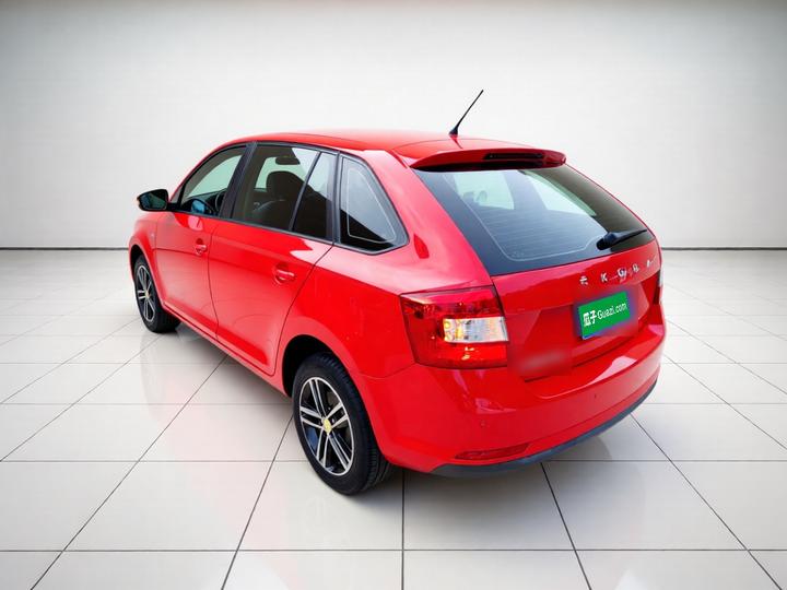 Rapid Spaceback 2019 Facelift 1.5L AT Standard China V photo 4