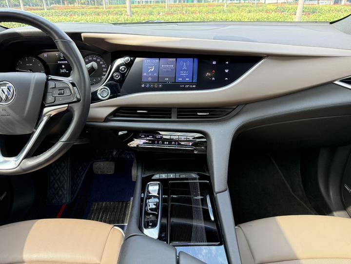 2022 652T AWD Exclusive Flagship 7-Seater photo 5