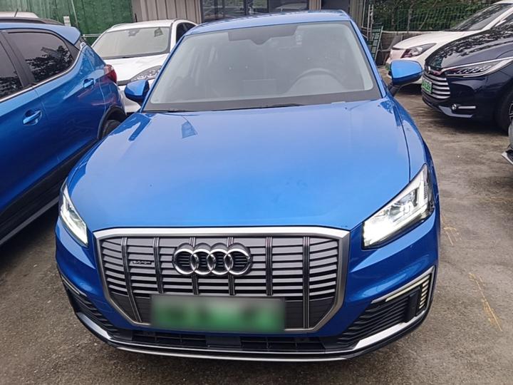 Q2L e-tron 2019 Q2L e-tron EV photo 2