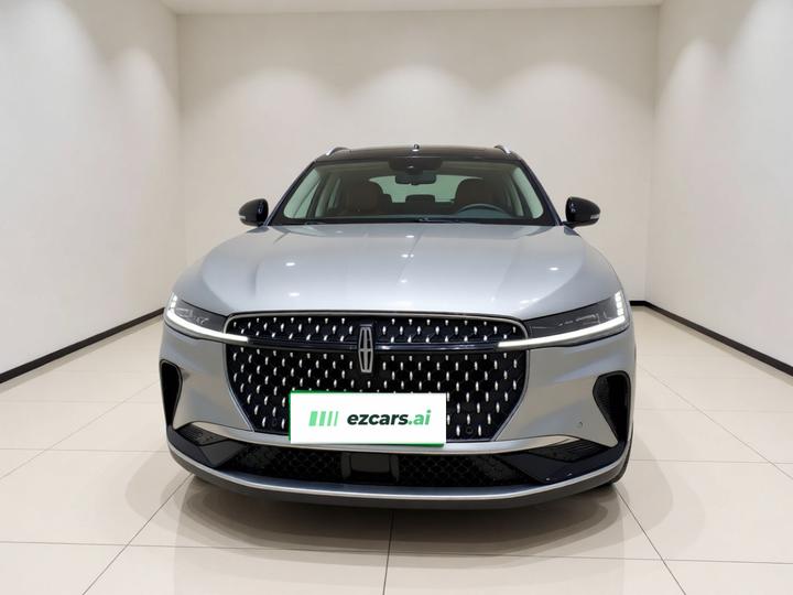 Nautilus 2023 2.0T AWD photo 2