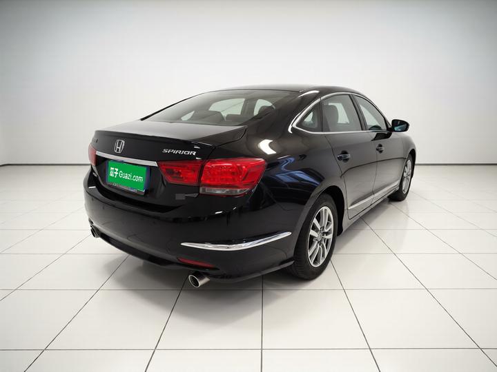Spirior 2015 2.0L Premium photo 4