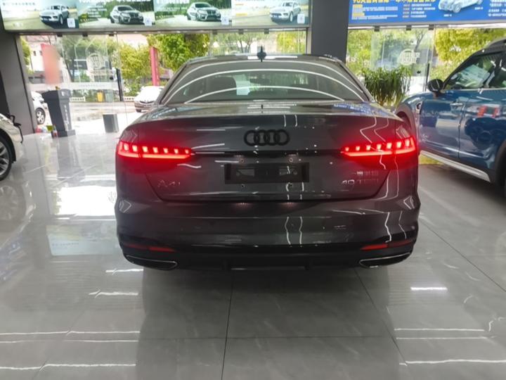 A4L 2022 40 TFSI Luxury Dynamic photo 3