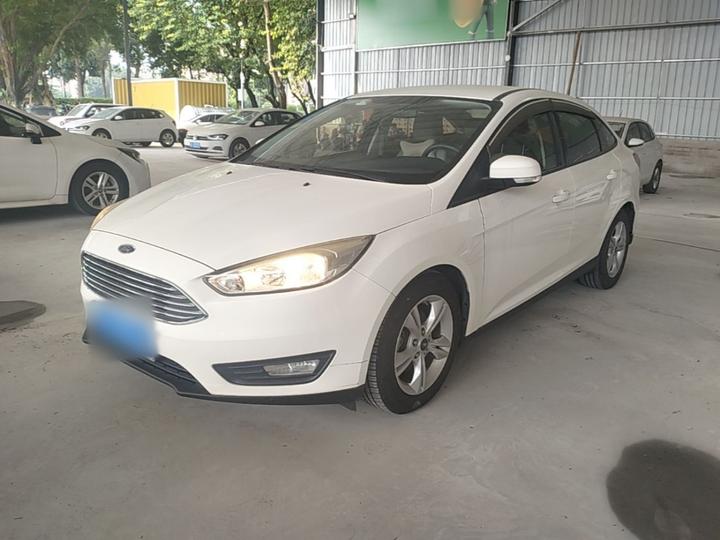Focus 2015 Sedan 1.6L AT Comfort