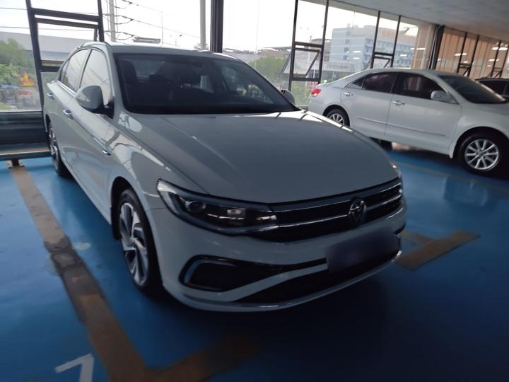 Bora 2023 300TSI DSG photo 4