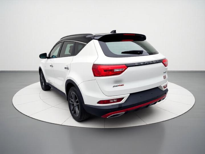 Fengon 580 2021 Facelift 1.5T AT Luxury photo 4