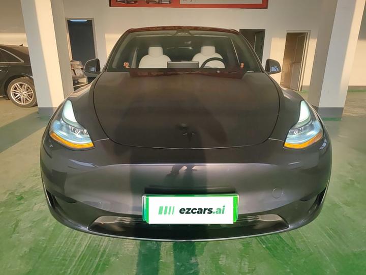 Model Y 2024 RWD photo 2