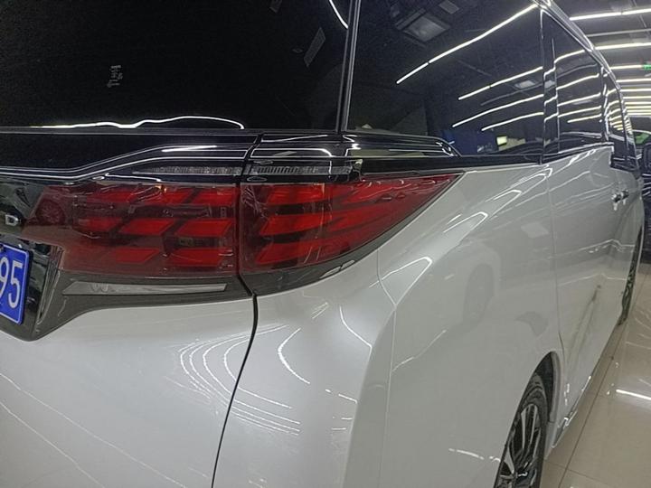 Alphard 2024 Hybrid 2.5L Premium photo 7