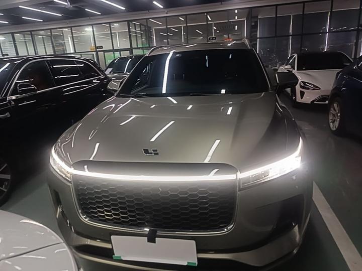 Li Auto ONE 2021 EREV 6-Seater photo 2