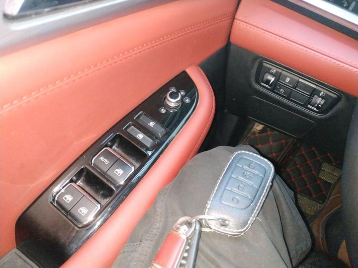 CS85 COUPE 2019 1.5T DCT China VI photo 8