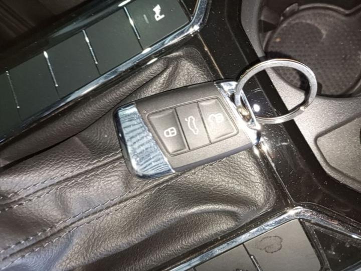 Passat 2022 330TSI Elite photo 8