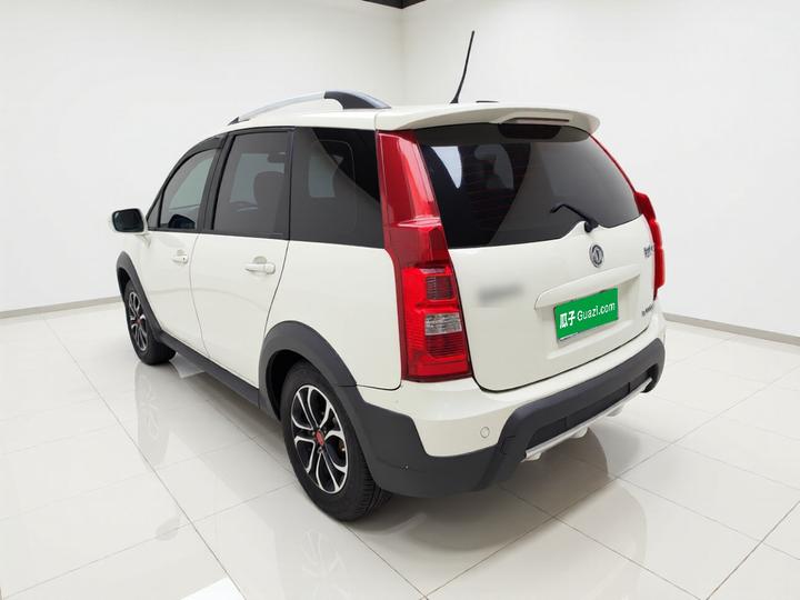 XV 2016 1.6L CVT Comfort photo 4