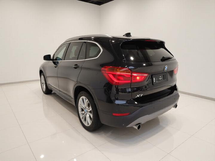 X1 2019 sDrive20Li Leading photo 4