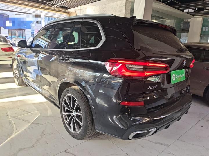 X5 Imported 2019 xDrive40i M Sport Package photo 4