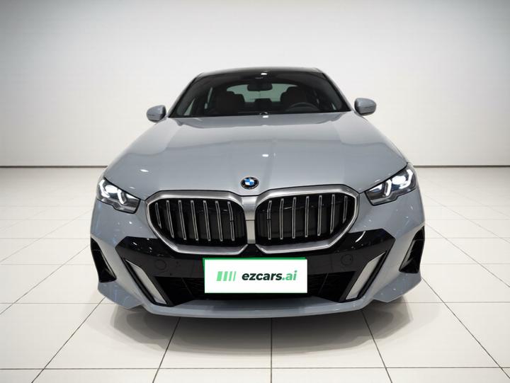 i5 2024 eDrive 35L Exclusive M Sport Package photo 2
