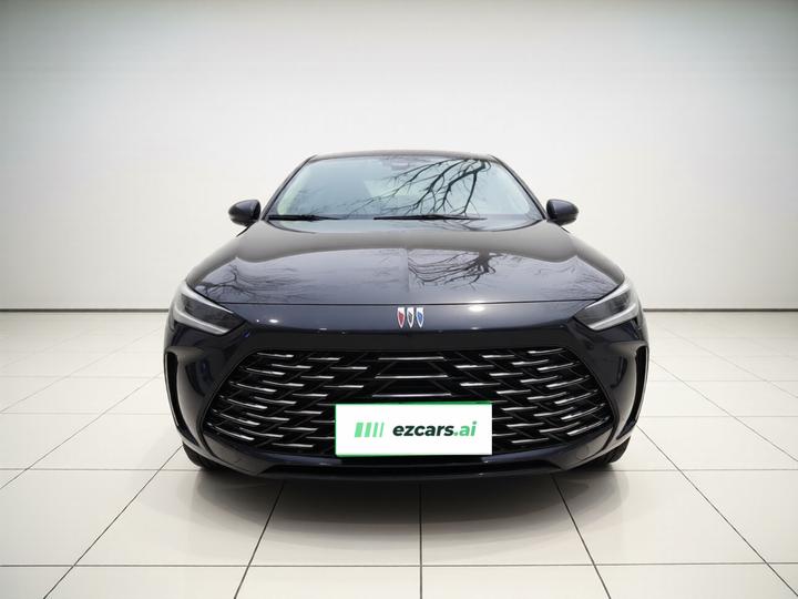 Regal 2024 Facelift 25T photo 2