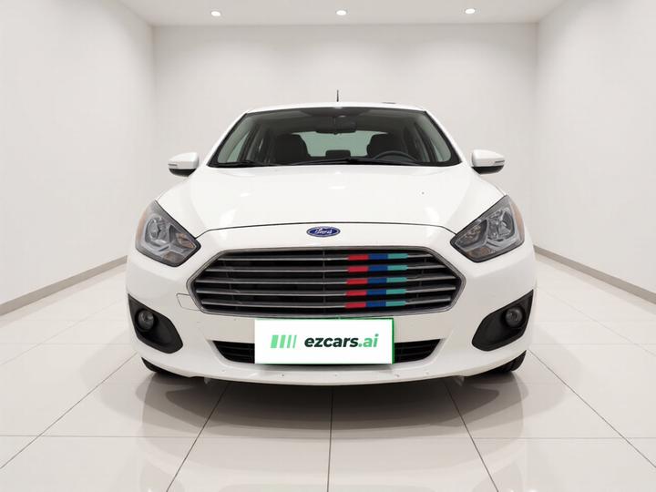 Escort 2017 1.5L MT Comfort photo 2