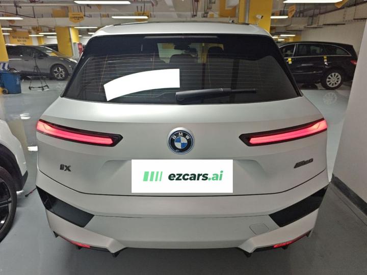 iX 2022 xDrive40 photo 5