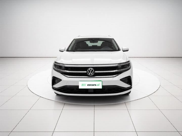2023 380TSI AWD R-Line photo 2