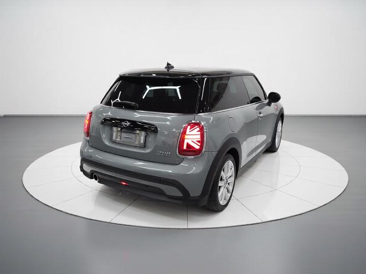 2022 Facelift 1.5T COOPER Classic photo 4