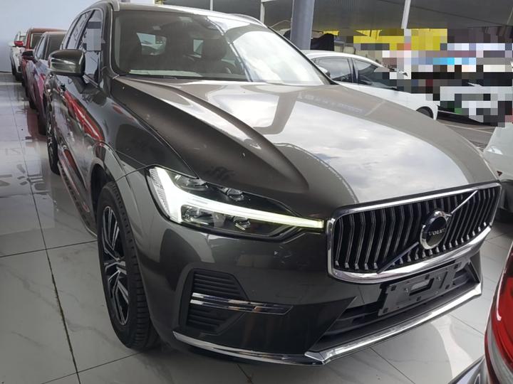 XC60 2022 B5 AWD Luxury photo 2
