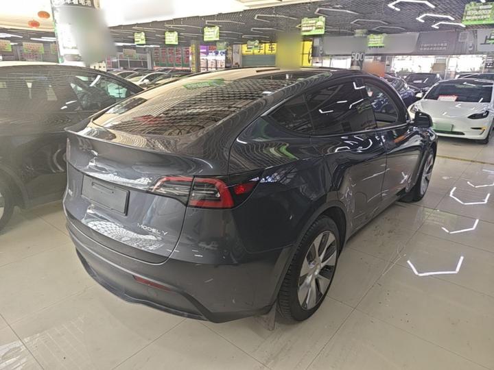 Model Y 2022 RWD photo 4