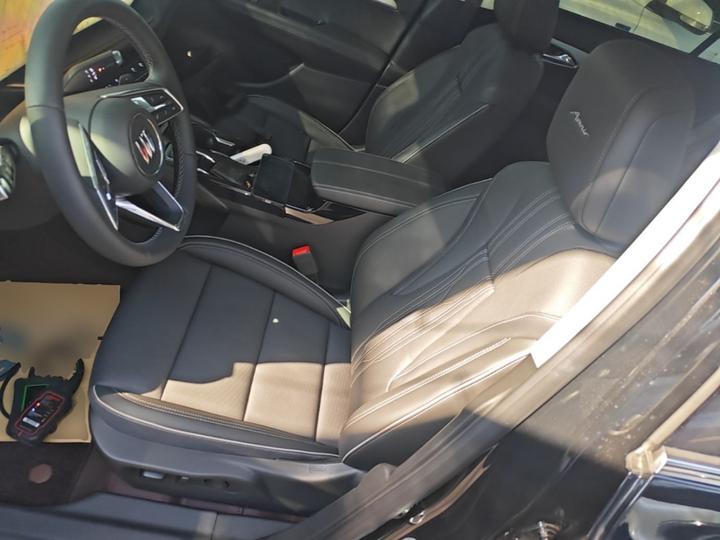 2026 Envision Plus AWD Avenir photo 7