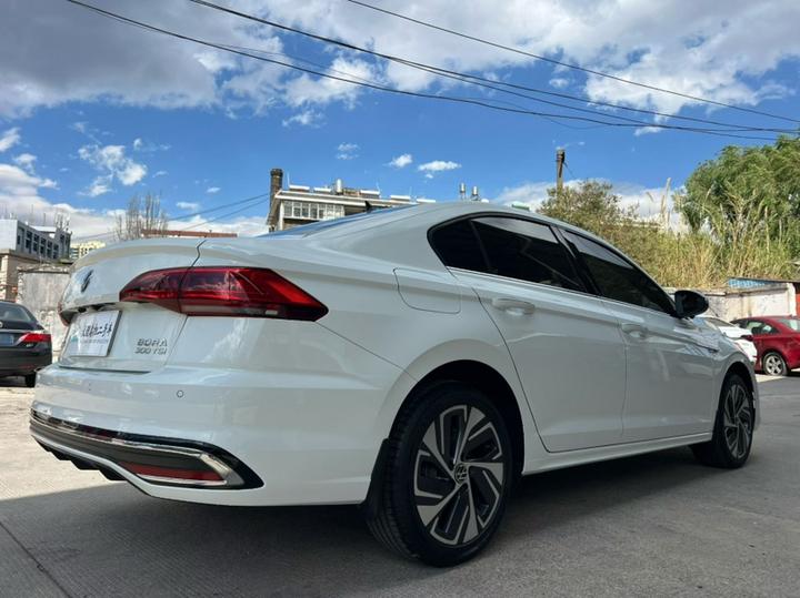 Bora 2023 300TSI DSG photo 4