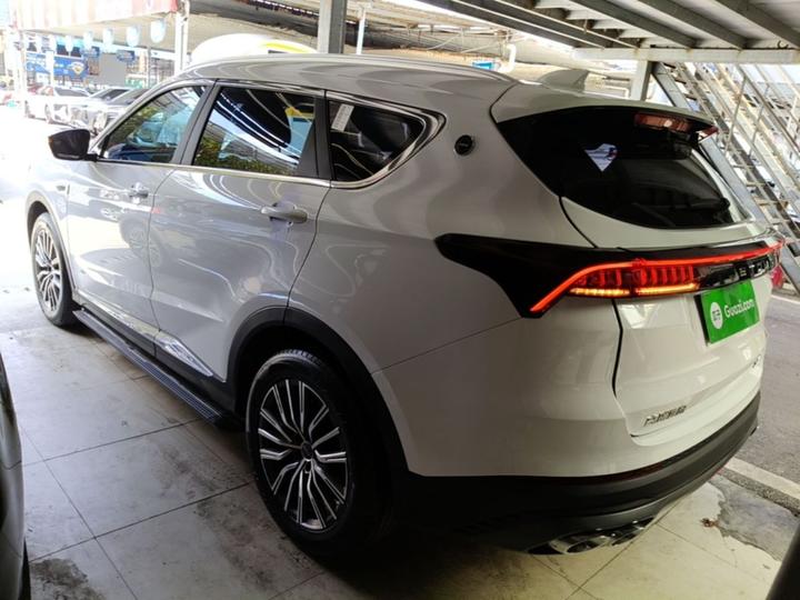 X70 PLUS 2023 1.5T DCTPRO 5-Seater photo 4
