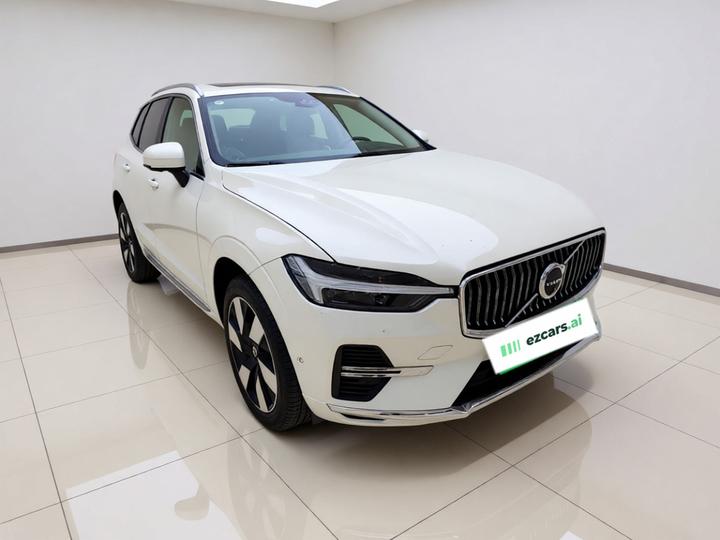 XC60 EV 2024 T8 PHEV Long Range AWD Luxury photo 3
