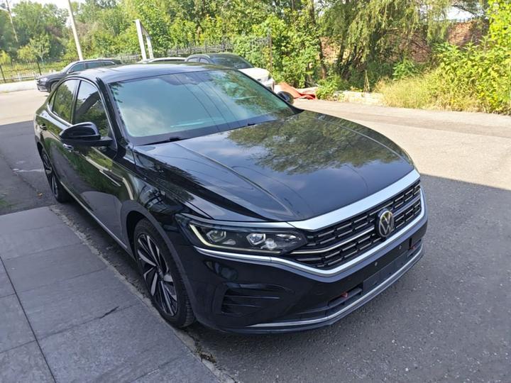 Passat 2024 380TSI Luxury photo 3