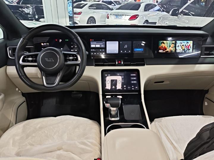 Li Auto ONE 2021 EREV 6-Seater photo 5