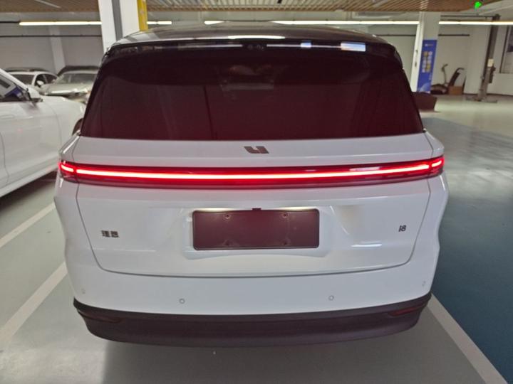 Li Auto i8 2025 Standard photo 5