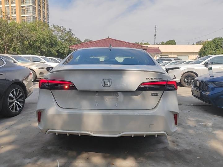 2023 260TURBO photo 3