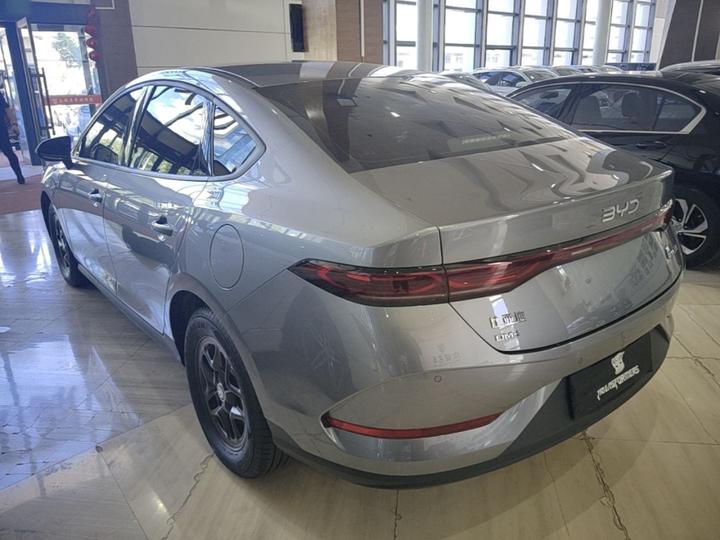 Qin PLUS 2025 DM-i ADAS 55KM Leading photo 4